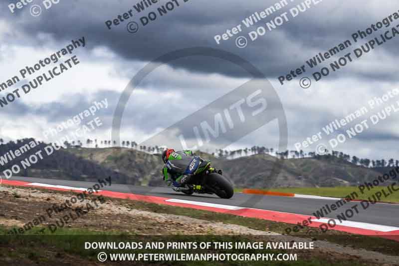 cadwell no limits trackday;cadwell park;cadwell park photographs;cadwell trackday photographs;enduro digital images;event digital images;eventdigitalimages;navarra;no limits trackdays;peter wileman photography;racing digital images;trackday digital images;trackday photos